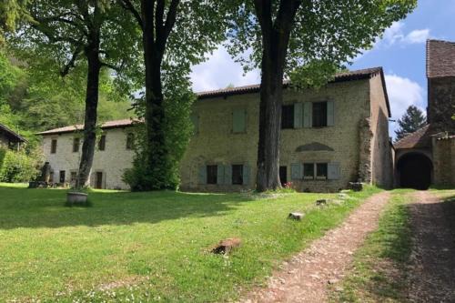 Le Pin Casa | LA CHARTREUSE DE LA SYLVE BÉNITE family home