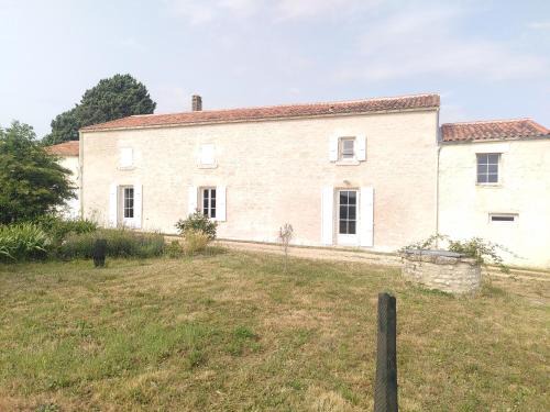 Saint Cyr du Doret Casa | La Chaume Gite Le Roseau Étoilé