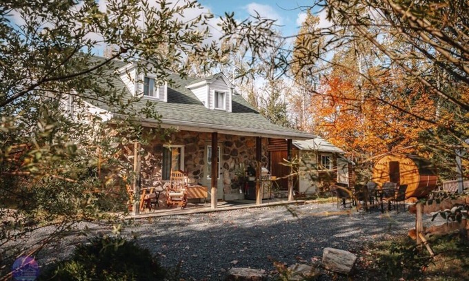 Chertsey Casa | La Chouette | hot tub | sauna | dogfriendly