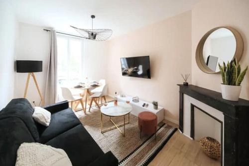 Anatole France Danton Apartamento | La Chrysalide