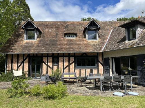 Parigne-lʼEveque Casa | La Clairière - Le Calme de la Campagne - 9 pers