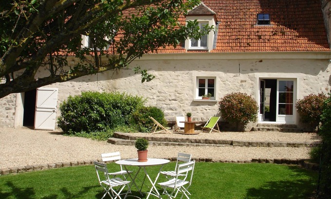 Ocquerre Cabaña | LA CLOSERIE DE L'OURCQ Amplia casa de campo con jardín cerrado.