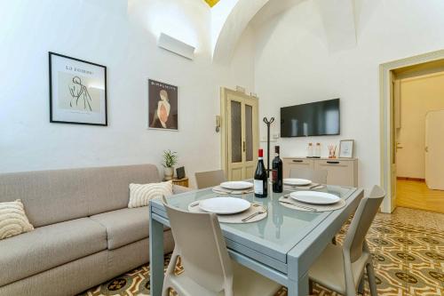 Novara Apartamento | LA CORTE - alloggio signorile nel cuore di Novara