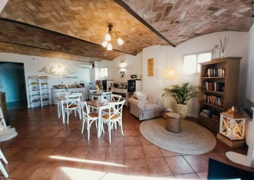 Buon Pastore-Sant'Agnese-San Damaso Casa | La Corte Country Rooms