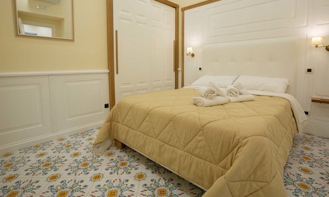 Santa Lucia Apartamento | La Corte dei Borboni