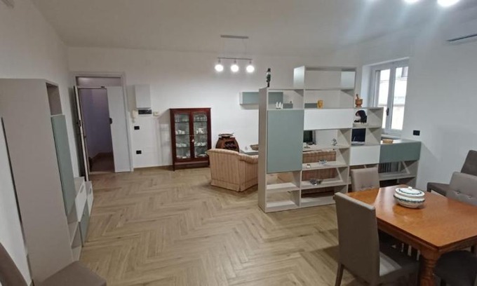 Trepuzzi Cama Y Desayuno | La Corte Dell'orologio