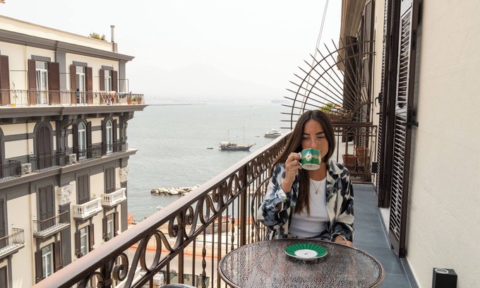Santa Lucia Cama Y Desayuno | La Corte di Partenope Suites