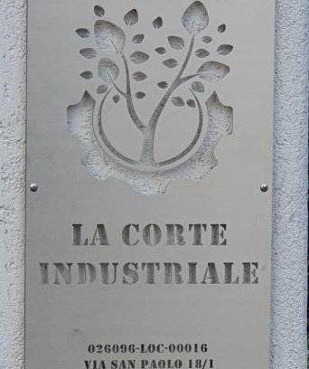 Crespano del Grappa Apartamento | La Corte Industriale