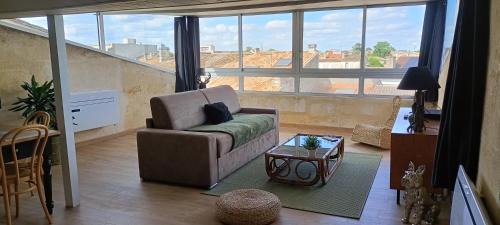 Libourne Apartamento | La Costa Bella