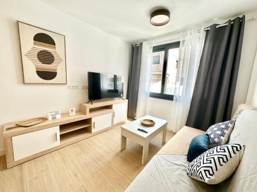 Corralejo Apartamento | La Cotufa en el Centro de Corralejo, Dos habitaciones con dos baños, Terraza privada y Wifi