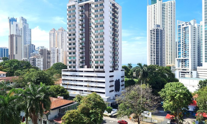 Pueblo Nuevo Apartamento | La Cresta Aparthotel