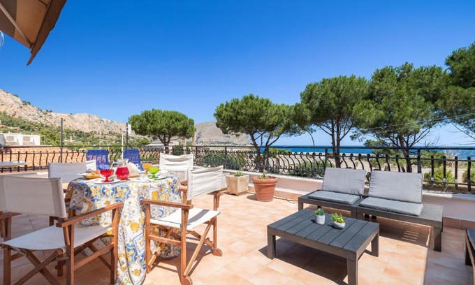 Addaura Apartamento | La Cueva dello Scirocco by DomuSicily
