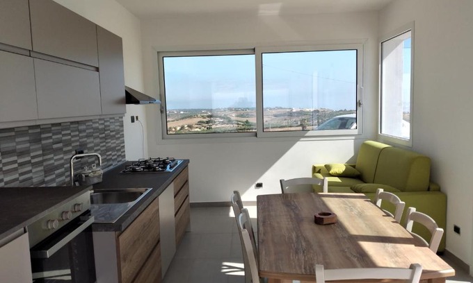 Montallegro Casa | LA DAMA BIANCA BOVO MARINA