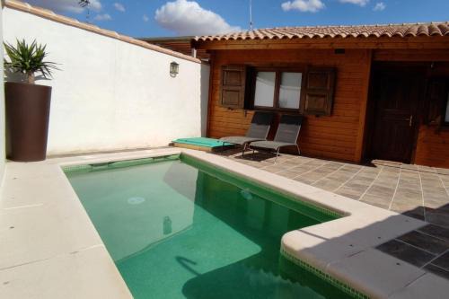 Cobisa Casa | La Dehesilla de Toledo Escapada Romántica Jacuzzi Sillón Tántrico