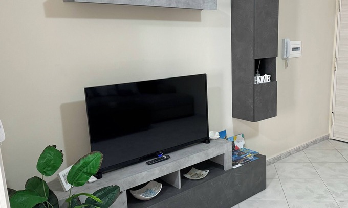 Capaccio Scalo Apartamento | LA DOLCE VITA 3-bedroom apartment in Capaccio Scalo with AC, fast WiFi