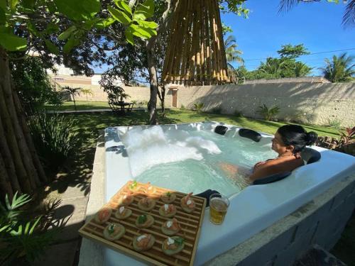 Arraial do Cabo Casa | La Famille - Casa com Piscina, Jacuzzi, Jardim e próximo a Praia