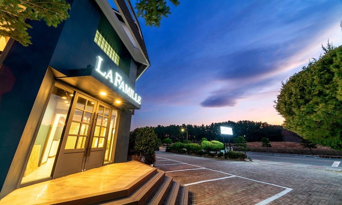 Yangyang Hotel | La Famille