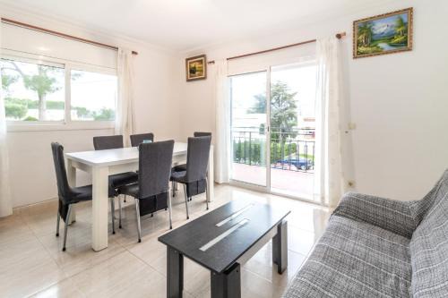 Llanca Apartamento | La Farella 60 - Apartamento con balcón
