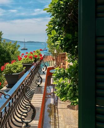 Qender Hotel | La Fe Boutique Hotel Sarande