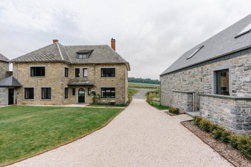 Ciney Casa | La Ferme d'Auwez - Horizon - Gîte 6 pers avec piscines et sauna