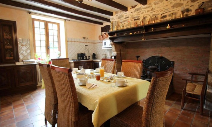 Saint-Vitte-sur-Briance Cama Y Desayuno | La ferme de lapeyrousse