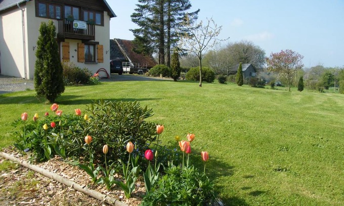 Montaigu-les-Bois Cama Y Desayuno | La Ferme de Montaigu