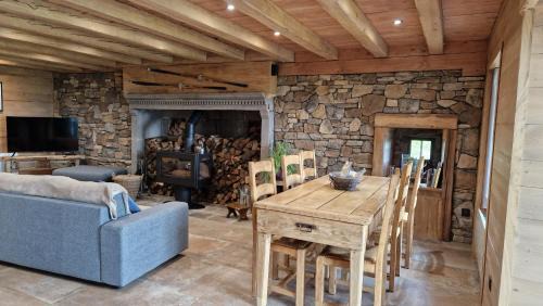 Besse-et-Saint-Anastaise Casa | La ferme de Jouane
