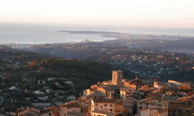 Saint-Jeannet Casa | La Ferrage casa ideal gran familia / grupo / amigos uno de la mejor calidad / precio