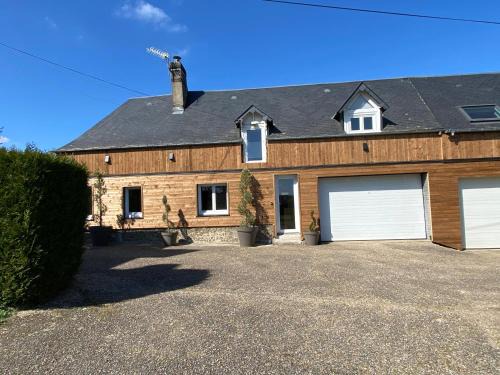 Pissy-Poville Casa | La Ferrière