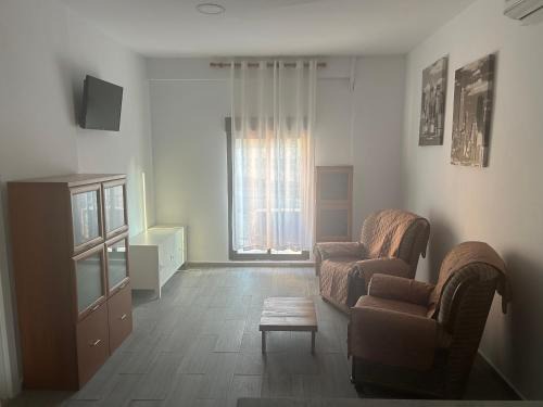 Zaragoza Centro Casa | La Ferroviaria - Pequeña Suite De 1 Dormitorio Con Salón y Office más Baño Privado - Prohibido Fumar- Sin Ascensor-