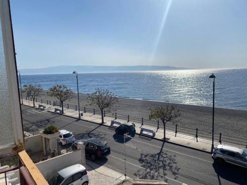 Ali Terme Apartamento | LA FINESTRA SUL MARE