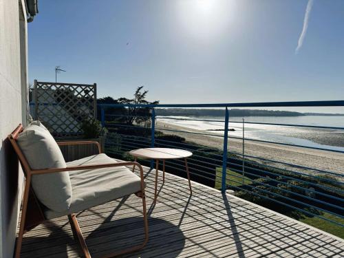 La Foret-Fouesnant Apartamento | La Forêt-Fouesnant, appartement rénové pour 2, accès direct plage - FR-1-481-163