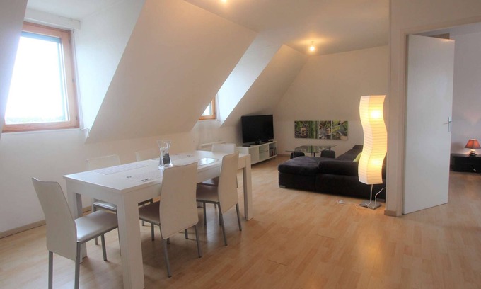 La Foret-Fouesnant Apartamento | La Forêt-Fouesnant, apartment in the centre of the village, 5 minutes from the beach