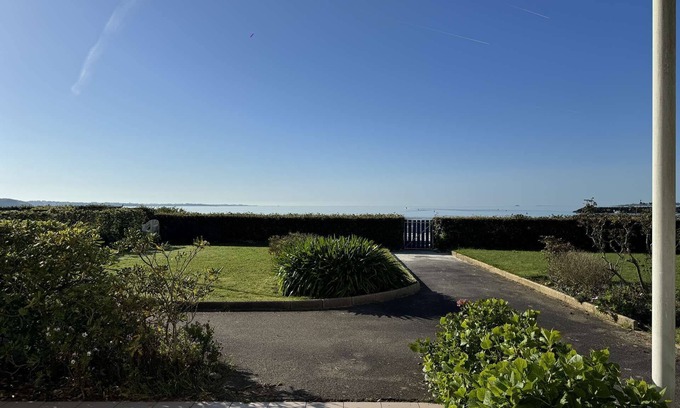 La Foret-Fouesnant Apartamento | La Foret-Fouesnant, apartment "feet in the sand", beautiful sea view