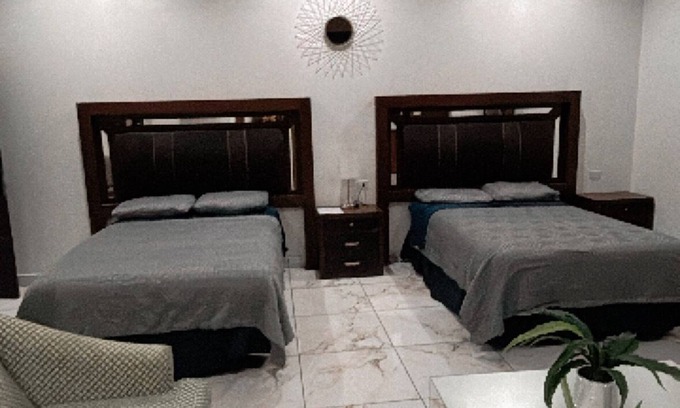 Municipio de Juárez Hotel | La frontera suites motel