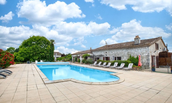 Razac-d'Eymet Casa | La Garenne – Gîte familiar con piscina y jacuzzi en 12 hectáreas cerca de Bergerac