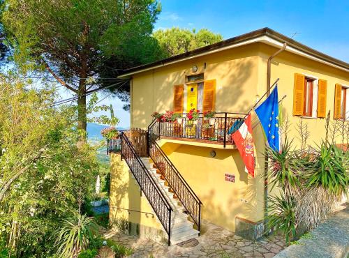 Fosdinovo Cama Y Desayuno | LA GINESTRA B&B