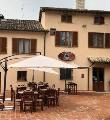 Montefalco Cama Y Desayuno | La Grande Quercia