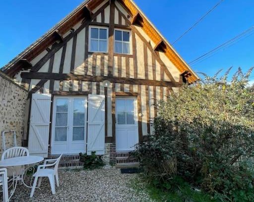Rueil-la-Gadeliere Casa | La Grange Chevrefeuille