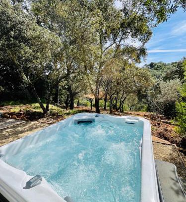 Le Beausset Cama Y Desayuno | La grange des amoureux piscine jacuzzi et massages