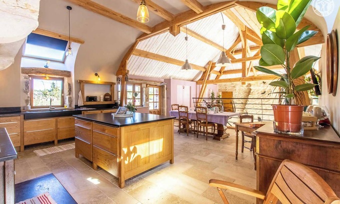 Antully Casa | La Grange des Hirondelles