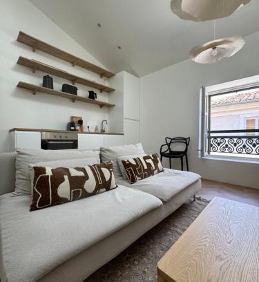 Nimes City Centre Apartamento | La Halte des Arènes de Nimes - Appartement Minimaliste - Ecusson Nimes
