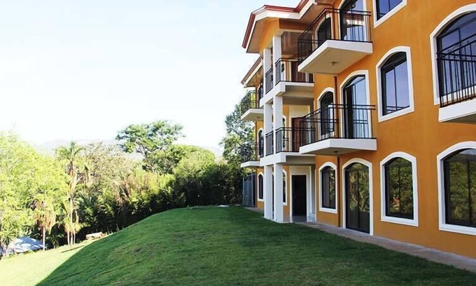 Atenas Apartamento | La Jacaranda Luxury Condos