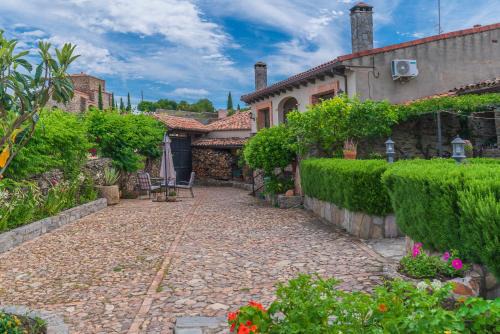 Serrejón Apartamento | La Jara · Apartamentos Rurales