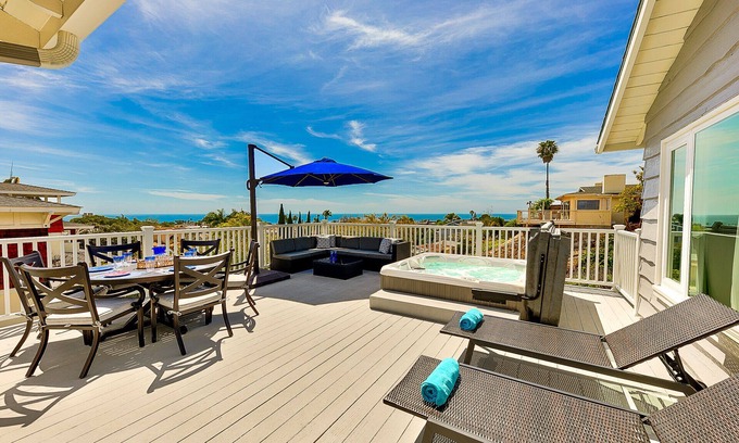 La Jolla Mesa Casa | La Jolla Dream Home- Ocean Views, AC, Spa & Garage