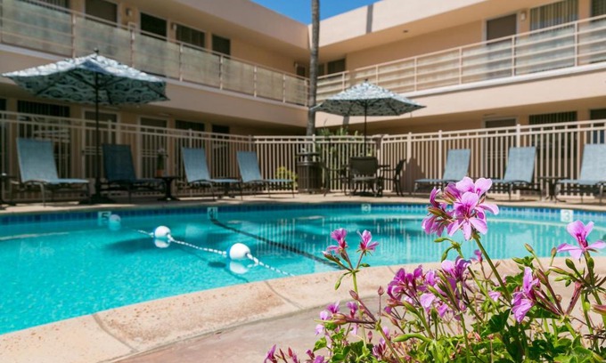 La Jolla Shores Hotel | La Jolla Riviera Inn