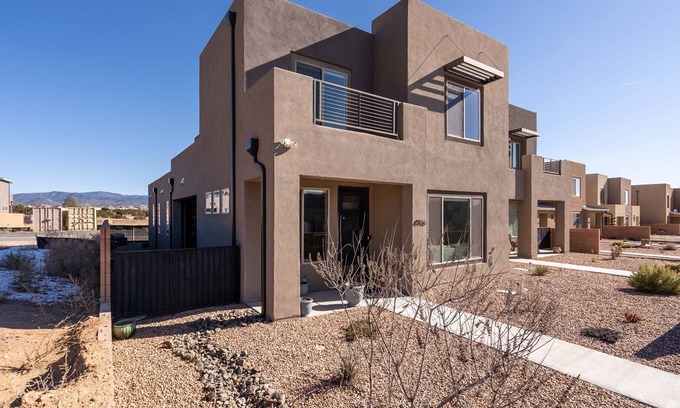 Santa Fe Casa | La Joya de Sur | Near the Santa Fe Sights!