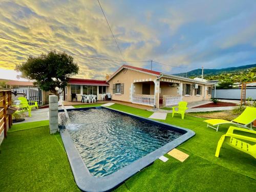 L'Etang-Sale Casa | La Kaz Baz ' île