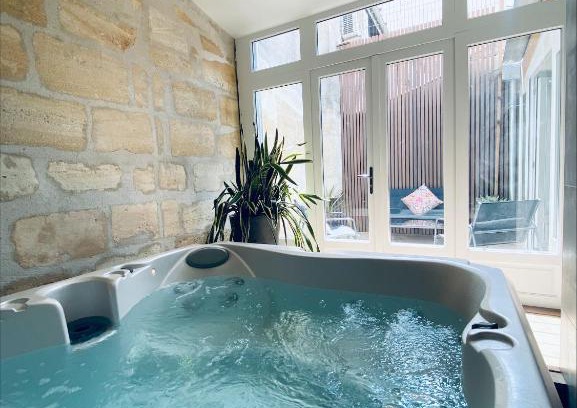 Saint-Bruno - Saint-Victor Apartamento | La King Le 50 Suites and SPA