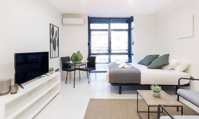 Palacio Apartamento | La Latina estudio en el corazón de Madrid